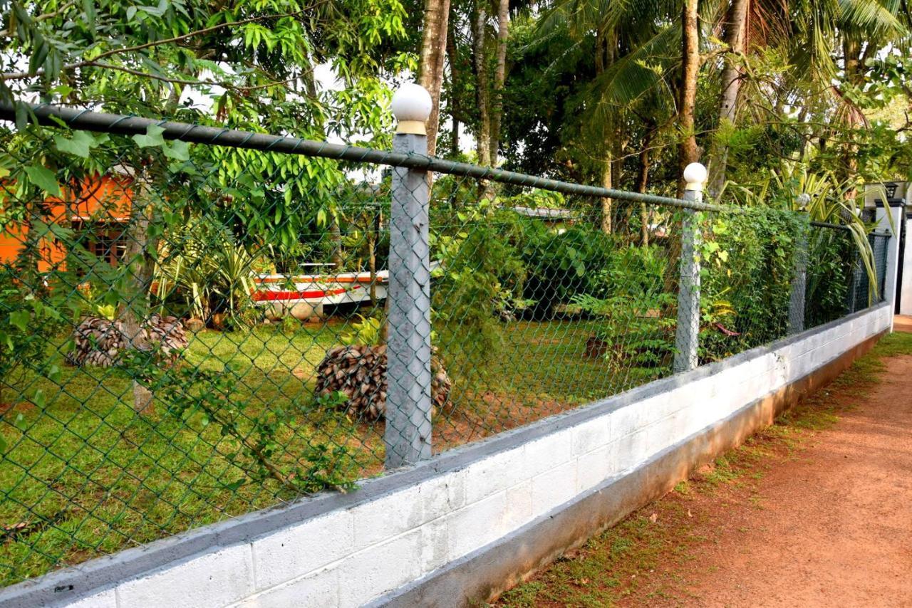 S P City Resort Anuradhapura Εξωτερικό φωτογραφία